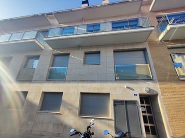 Piso en venta en C/ Montblanc