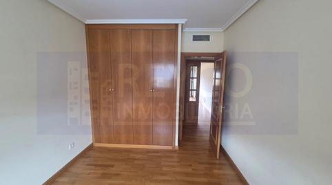 Foto 5 de Pis en venda a Edificios Picos de Urbion, La Cava - Fardachón, La Rioja