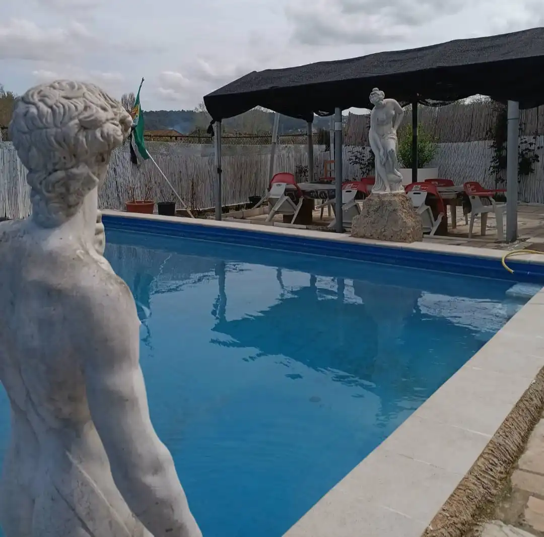 Piscina de Casa o xalet en venda en Esparreguera