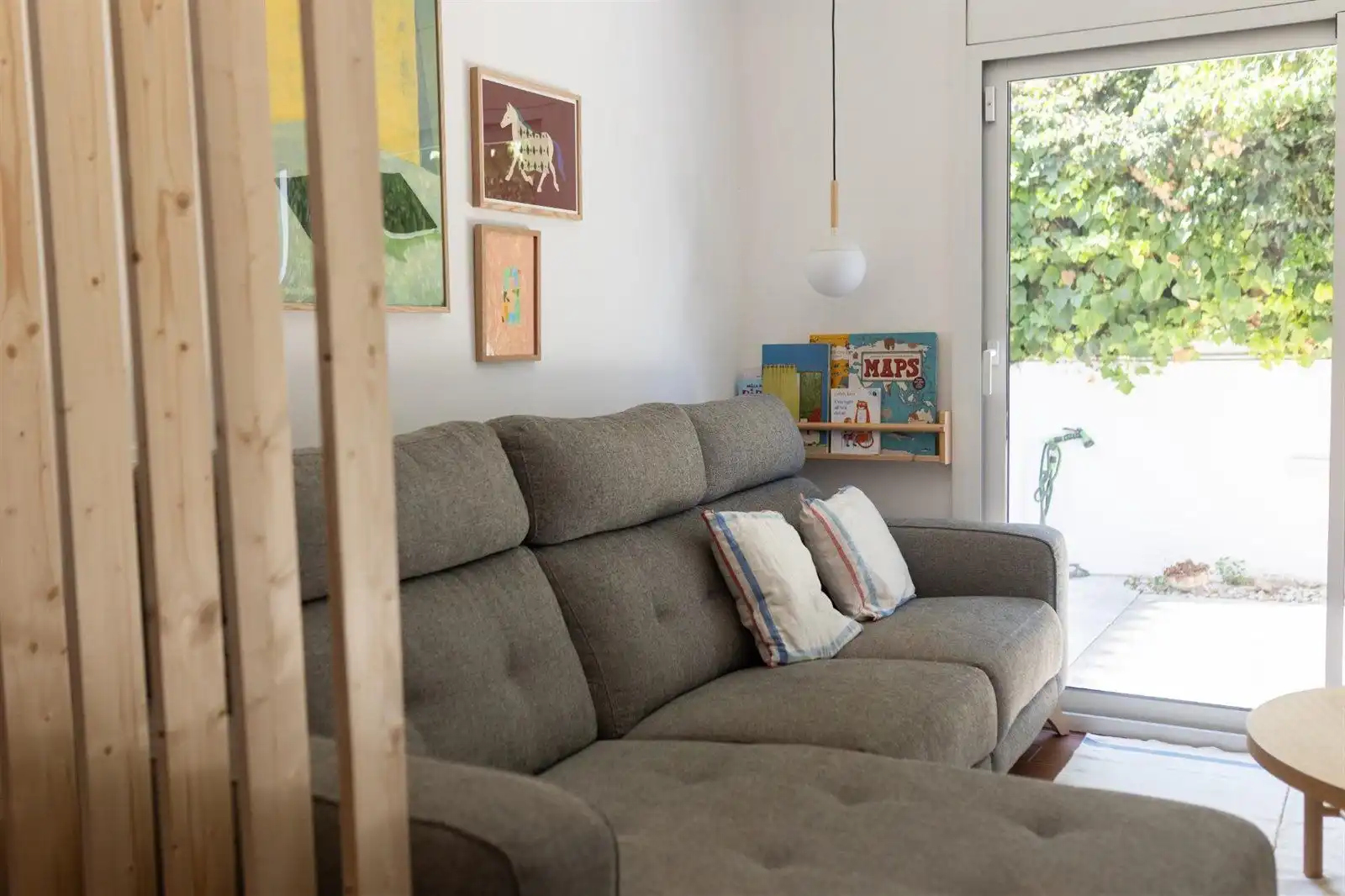 Sala de estar de Casa o chalet en venta en Vilanova i la Geltrú con Aire acondicionado, Calefacción y Terraza
