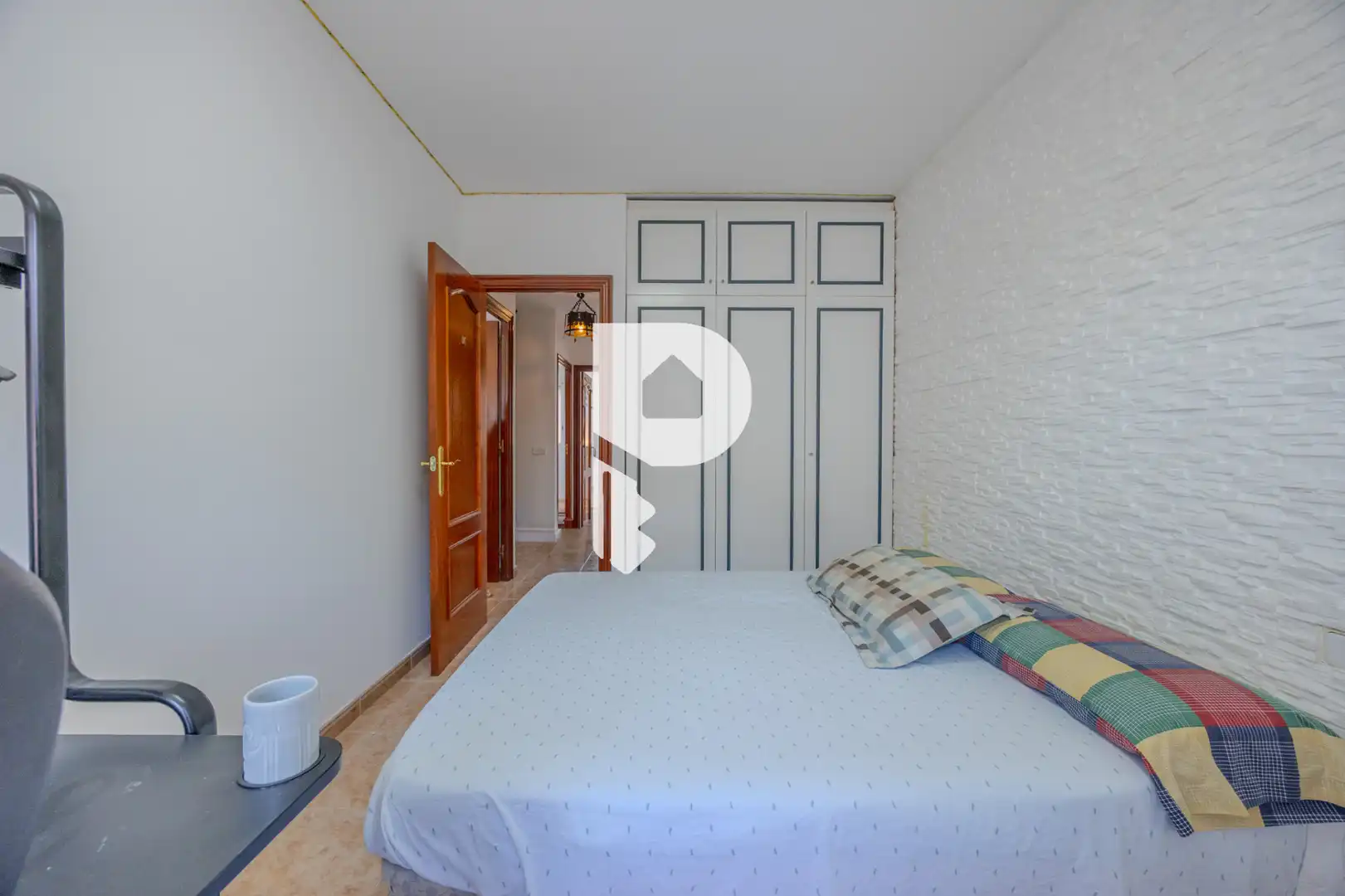 Habitación de Casa adosada en venta en Sant Vicenç Dels Horts con Aire acondicionado, Calefacción y Terraza