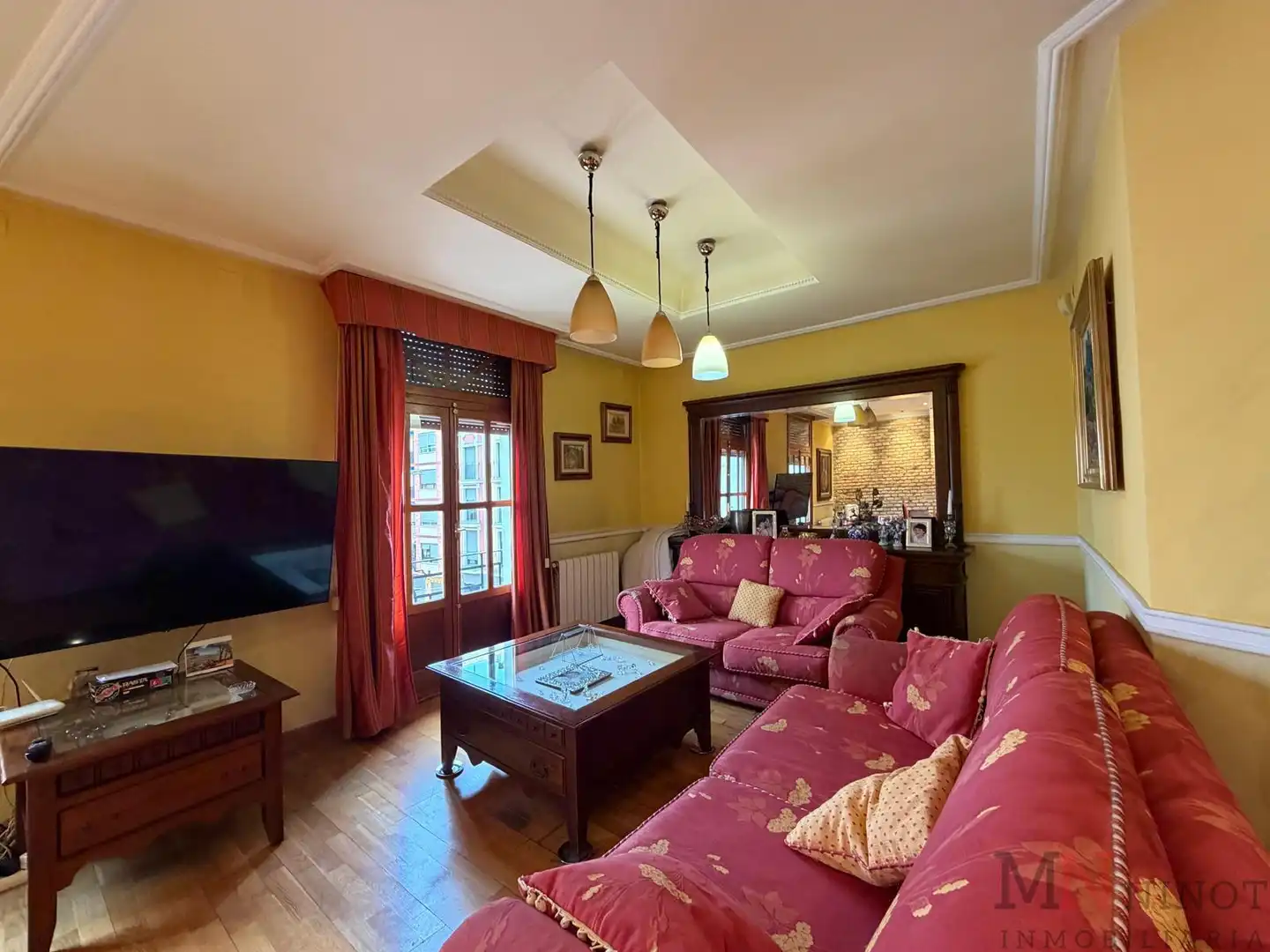 Sala de estar de Piso de alquiler en Castellón de la Plana / Castelló de la Plana con Calefacción, Parquet y Amueblado