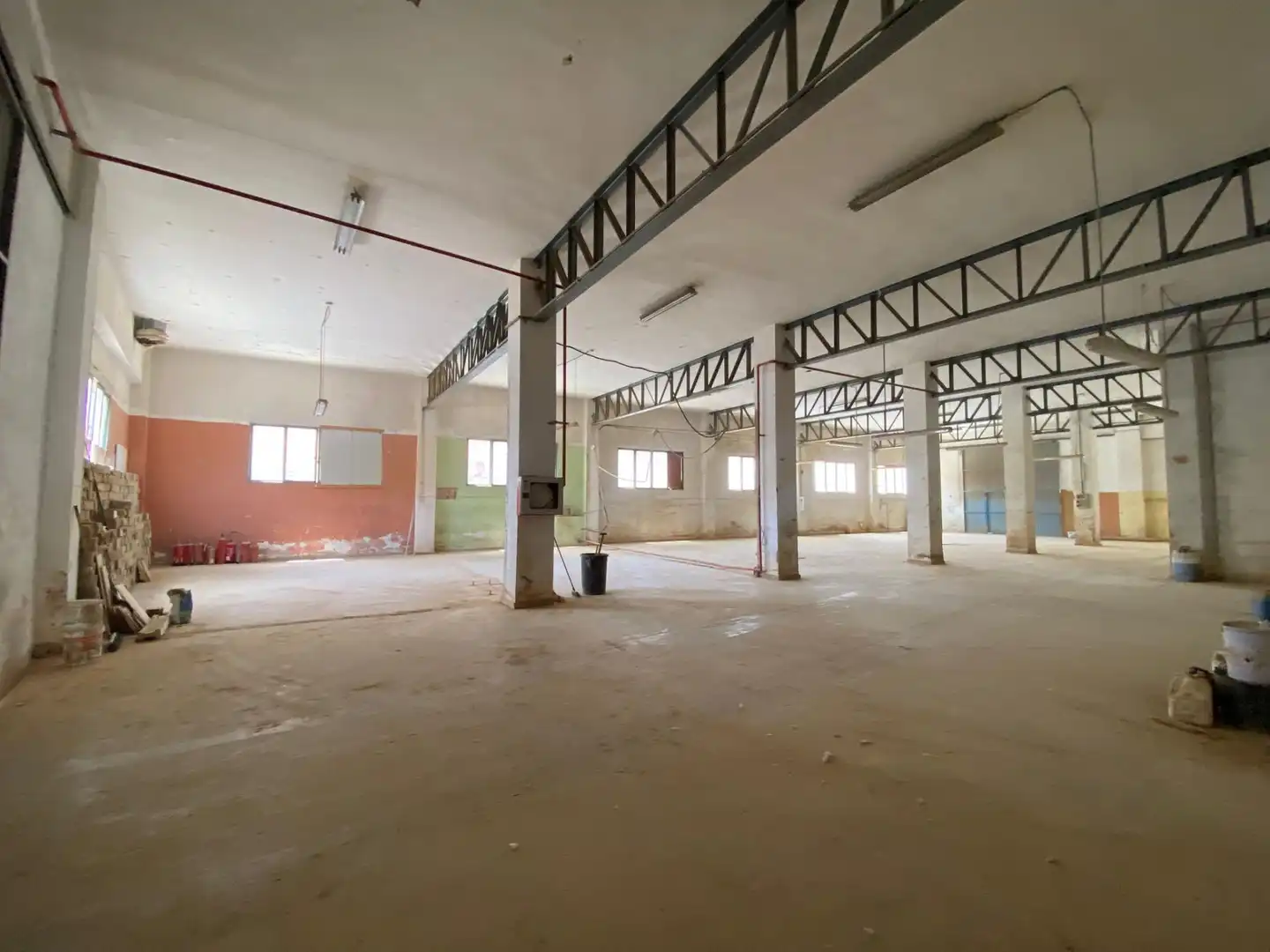 Industrial building for sale in Benetússer
