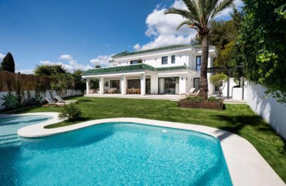 Garden of House or chalet for sale in Marbella  with Air Conditioner, Private garden and Terrace