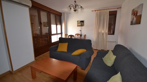Foto 2 von Wohnung zur Miete in Calle Melo, Centro Ciudad, Plasencia