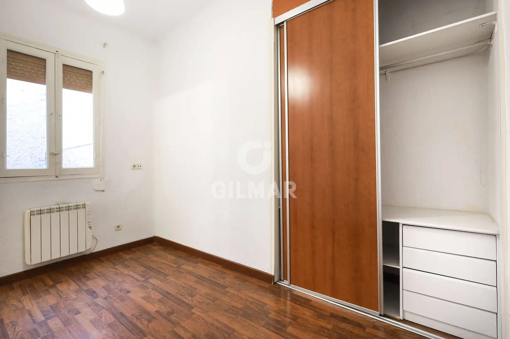 Habitación de Piso en venta en Madrid con Calefacción