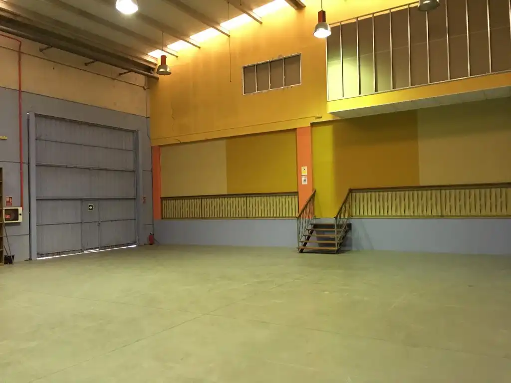 Industriegebäude zur Miete in Rúa Oliveiras 51C, imagen 2