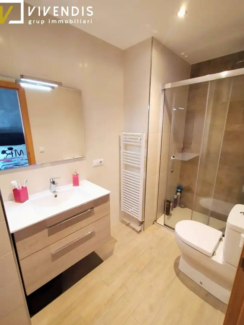 Bathroom of Attic for sale in Mollerussa  with Air Conditioner, Heating and Parquet flooring