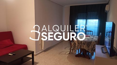 Foto 2 de Piso de alquiler en Sierra Bermeja, Norte, Mérida