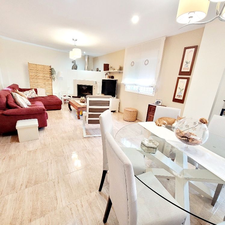 Sala d'estar de Casa o xalet en venda en Roquetas de Mar amb Aire condicionat, Terrassa i Traster