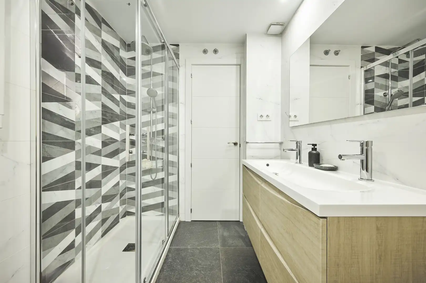 Appartement compact avec ascenseur à vendre à C. de Antonio Pérez, 14, Chamartín, 28002 Madrid, España, imagen 12