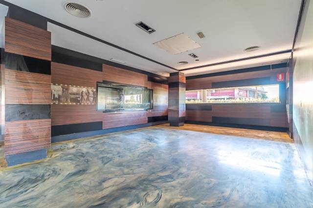 Local comercial en Alquiler en Calle Costa Verde en Los Negrales