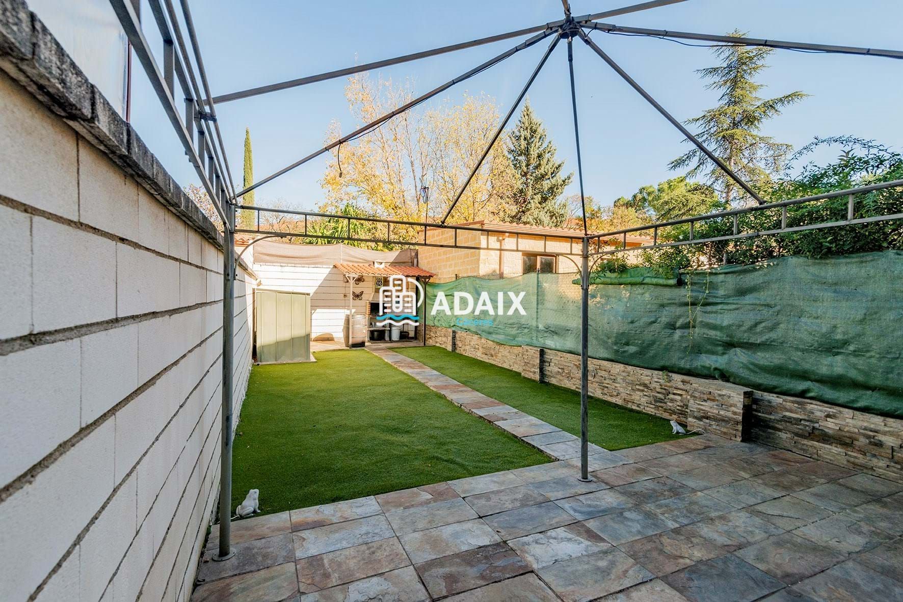 Jardí de Casa o xalet en venda en Cáceres Capital amb Aire condicionat, Calefacció i Traster