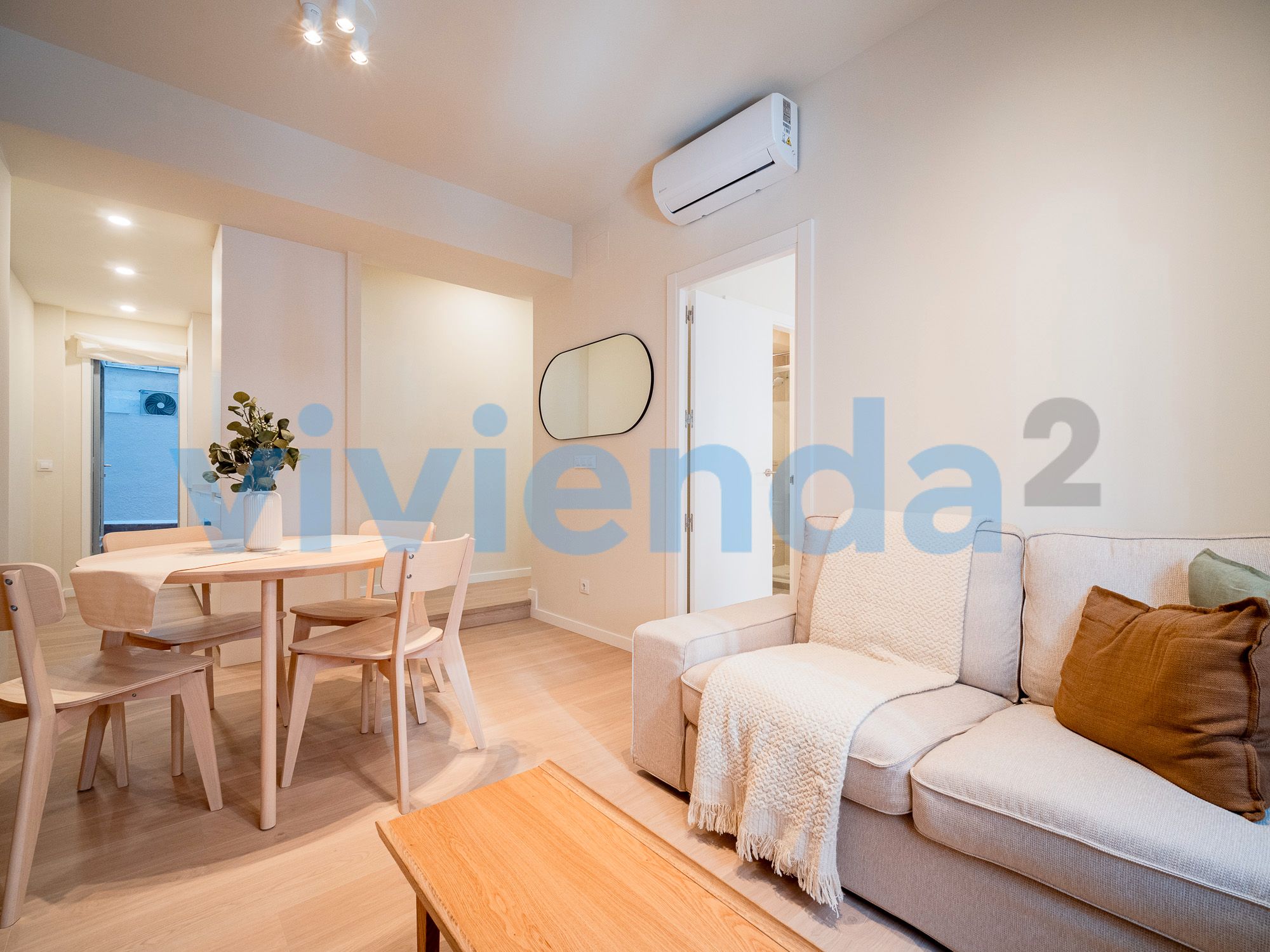 Living room of Flat to rent in  Madrid Capital  with Air Conditioner, Heating and Terrace