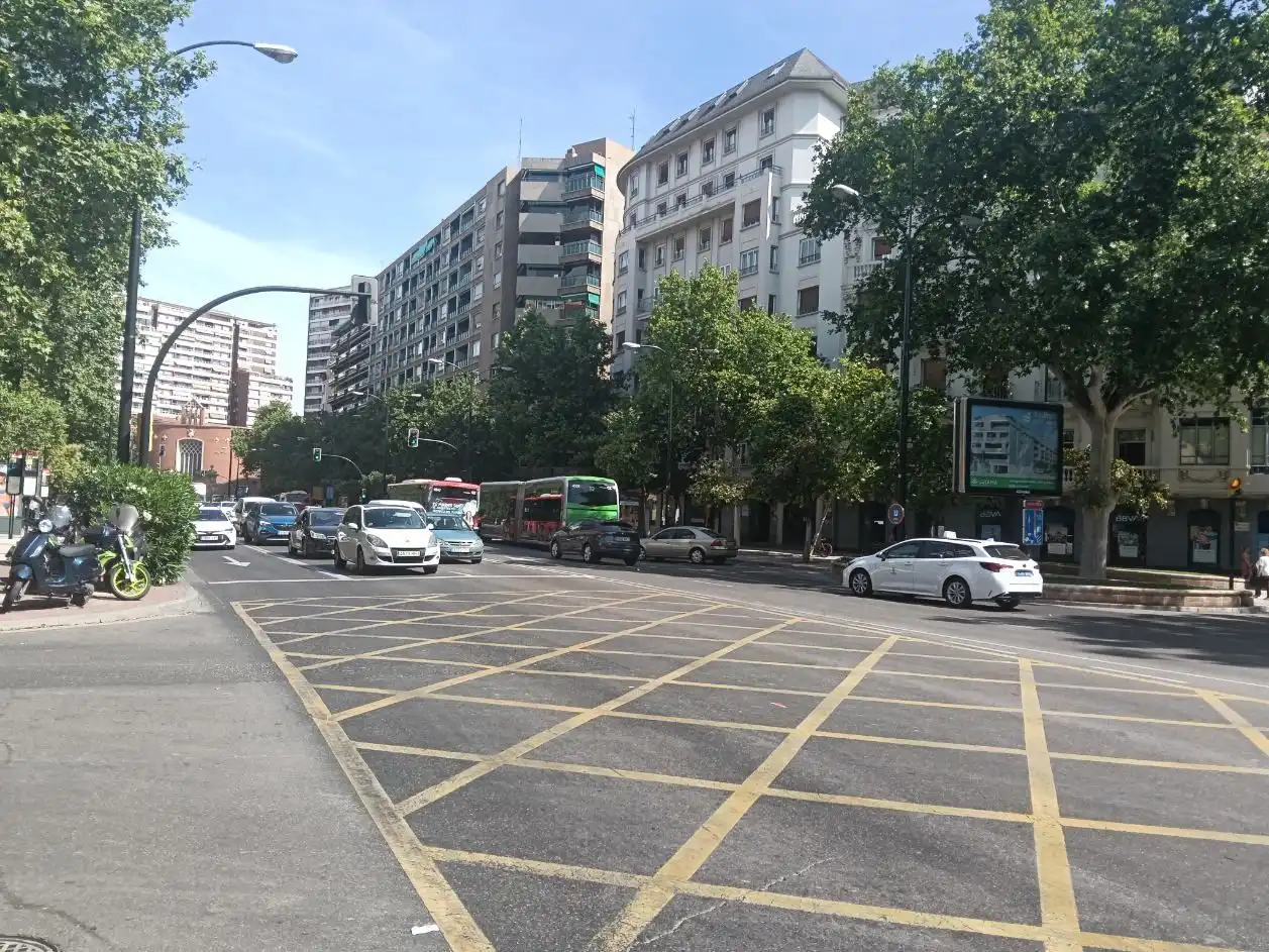Aparcament de Local de lloguer en Zaragoza