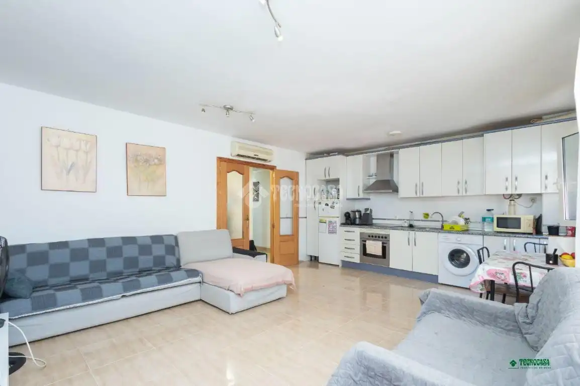 Vista exterior de Piso en venta en Almería con Aire acondicionado