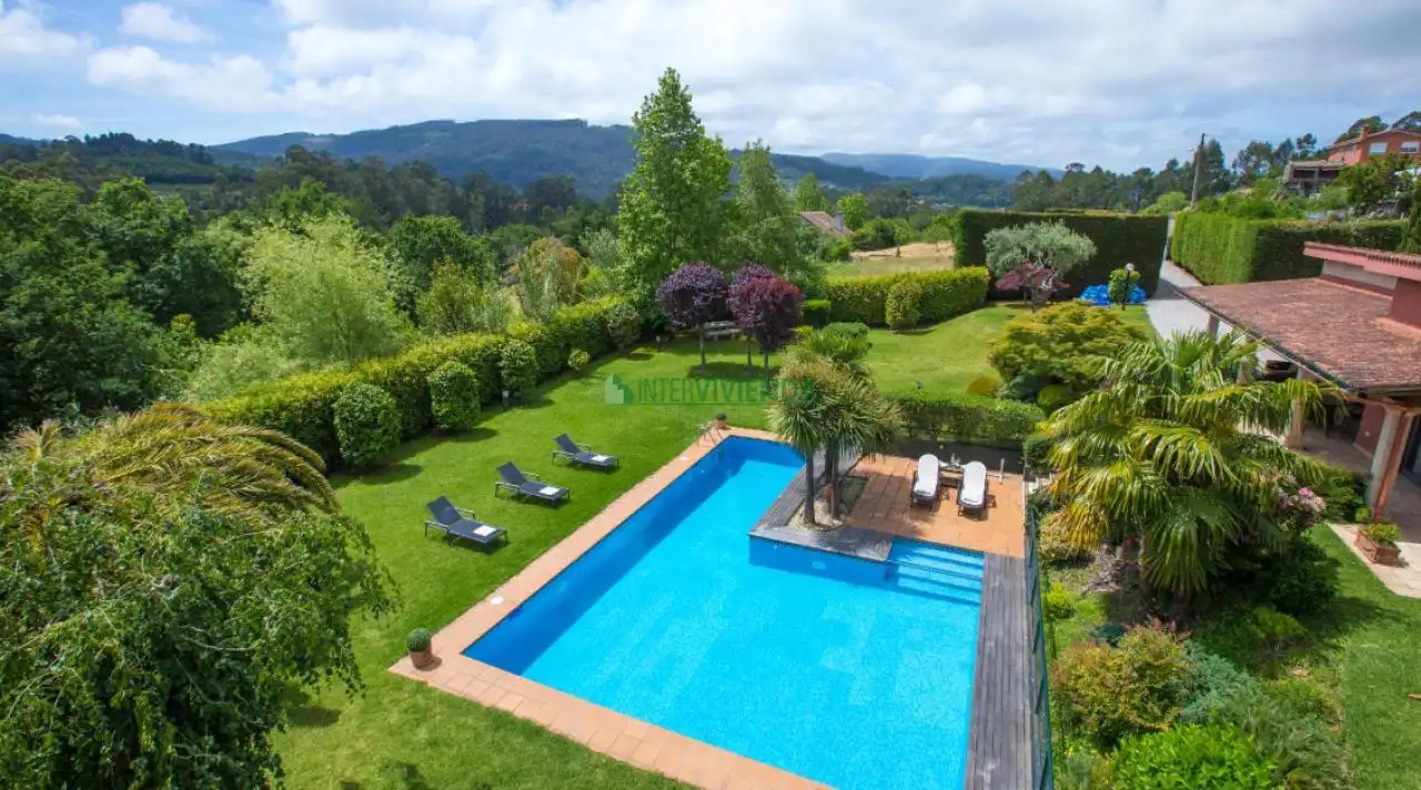 Piscina de Casa o xalet de lloguer en Gondomar amb Calefacció, Jardí privat i Piscina