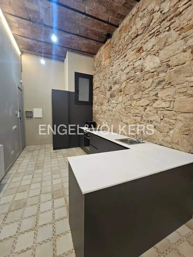 Cuina de Planta baixa en venda en Barcelona amb Aire condicionat, Calefacció i Terrassa