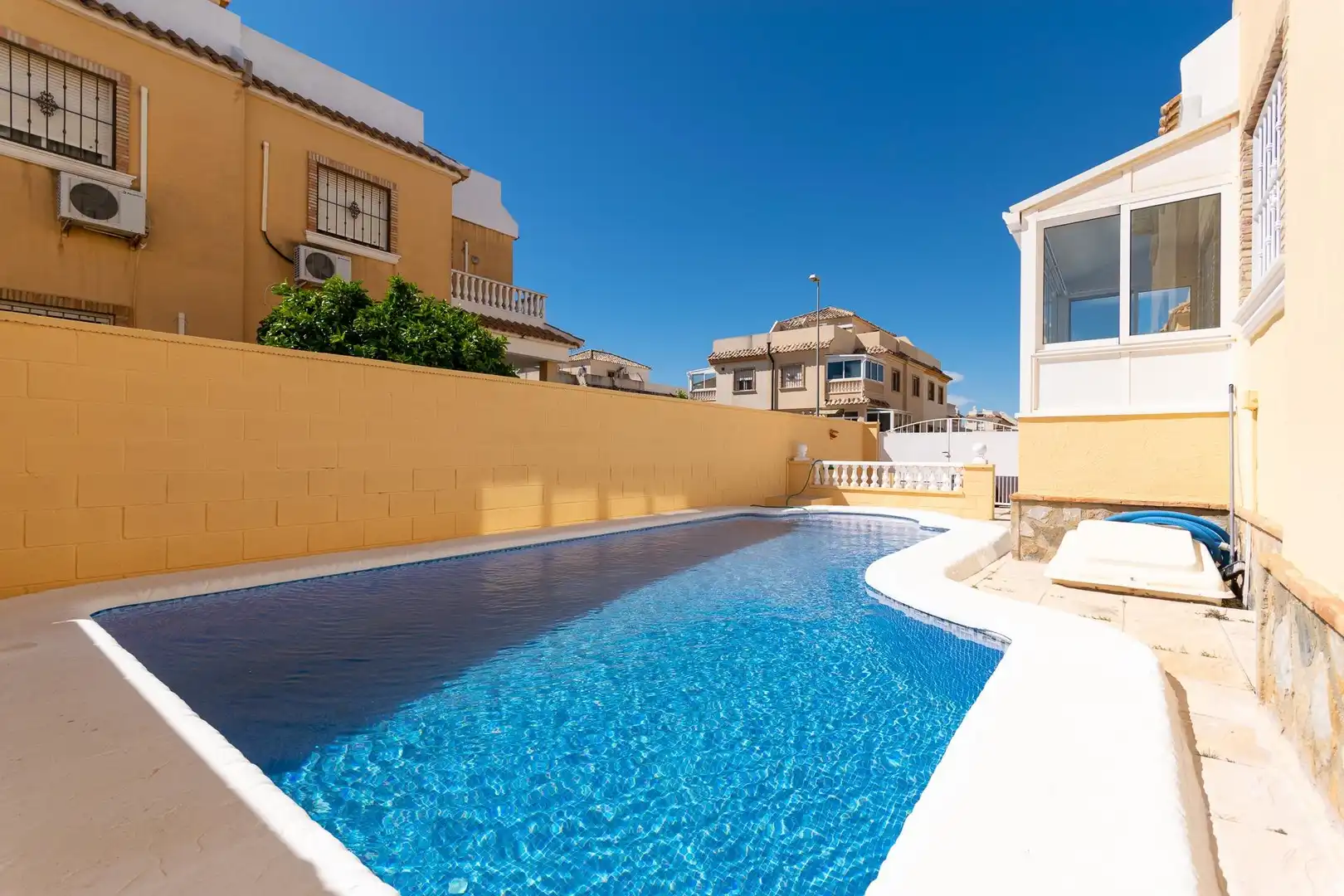 Detached house with pool for sale in Rojales, imagen 3