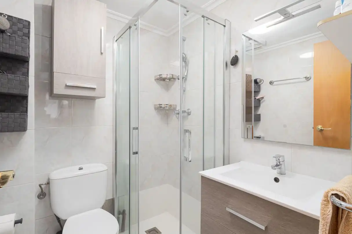 Baño de Piso en venta en Donostia - San Sebastián  con Calefacción y Trastero