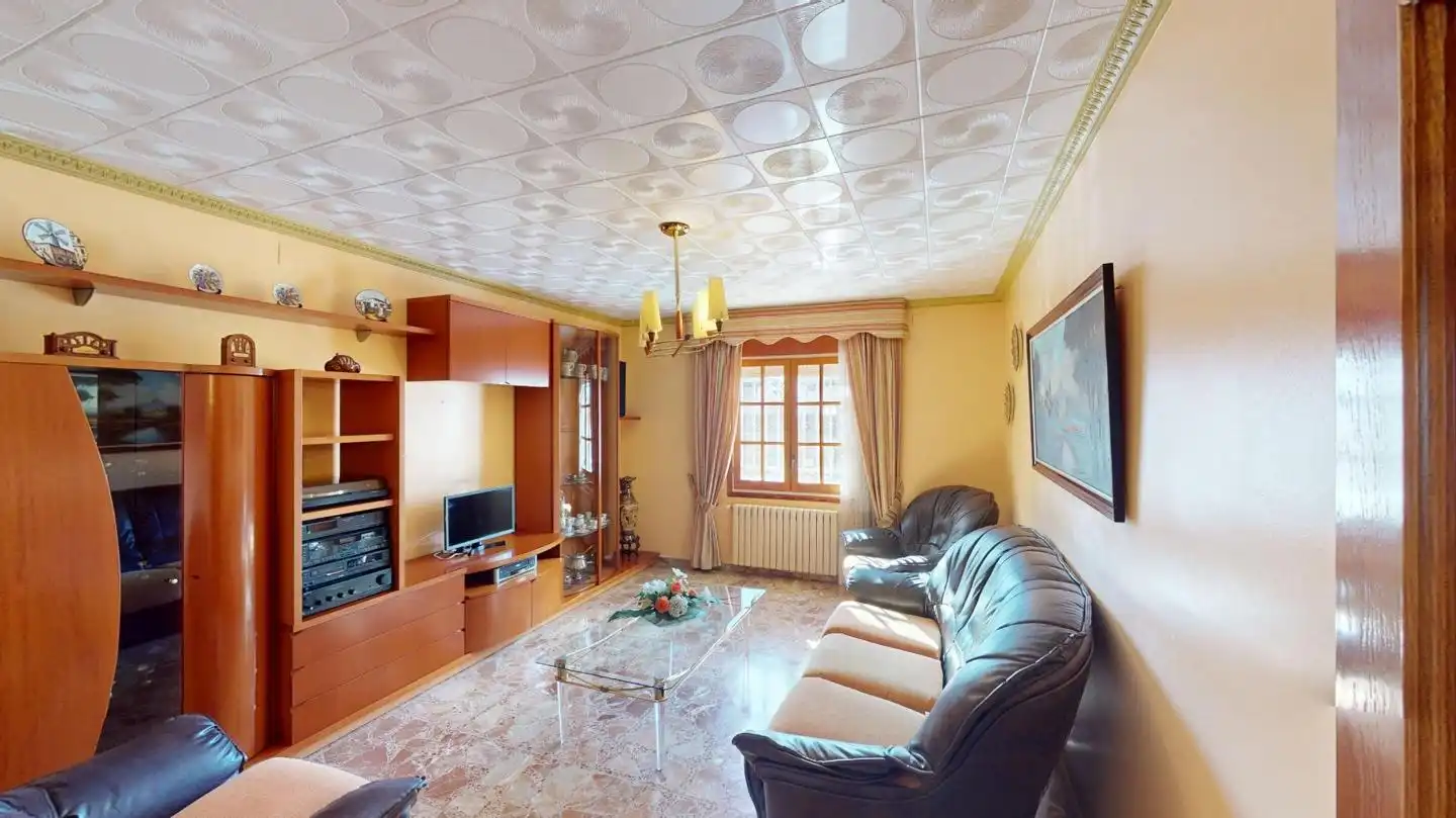 Sala d'estar de Casa o xalet en venda en Viladecans amb Jardí privat i Terrassa