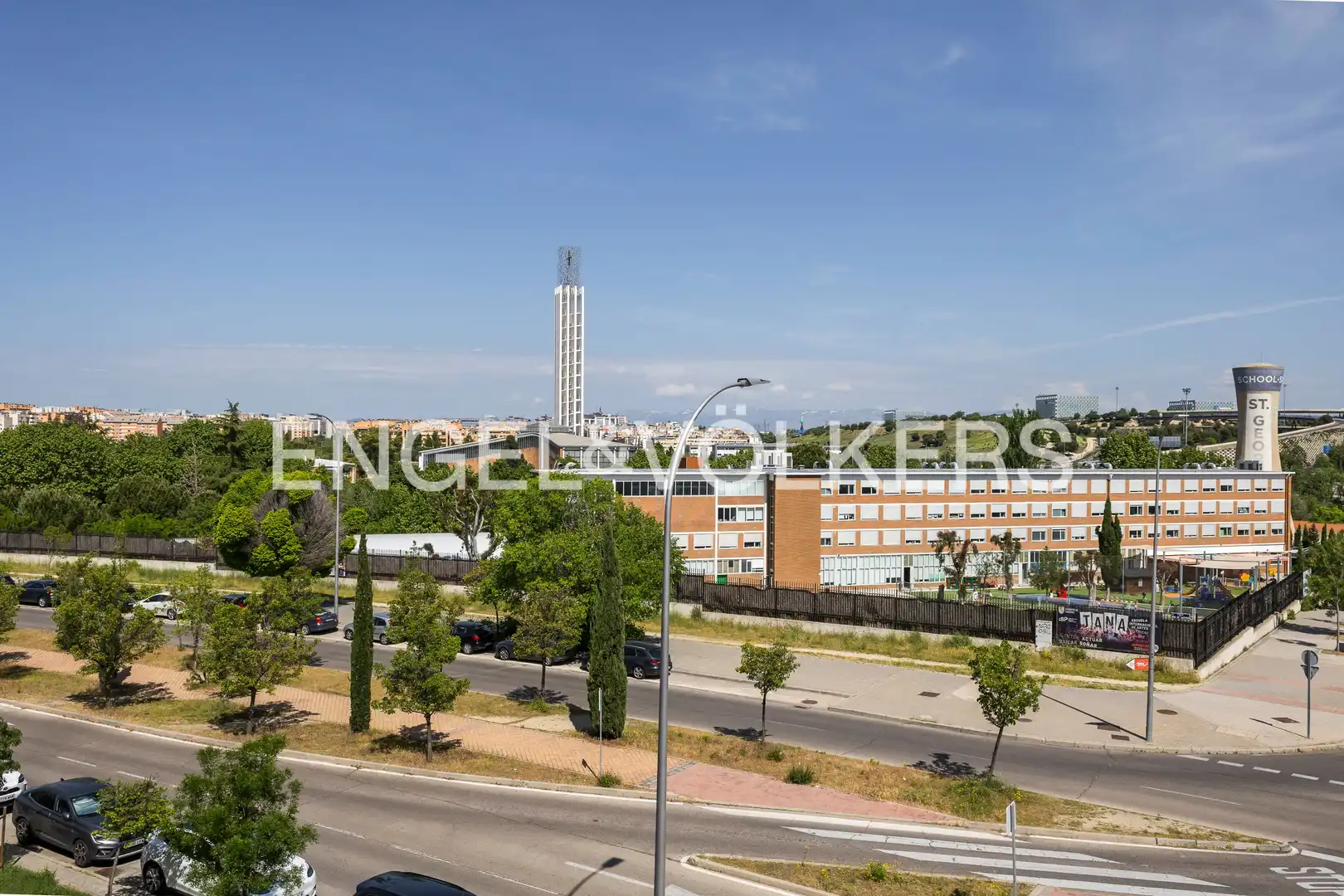 Vista exterior de Piso en venta en Madrid con Aire acondicionado, Calefacción y Terraza