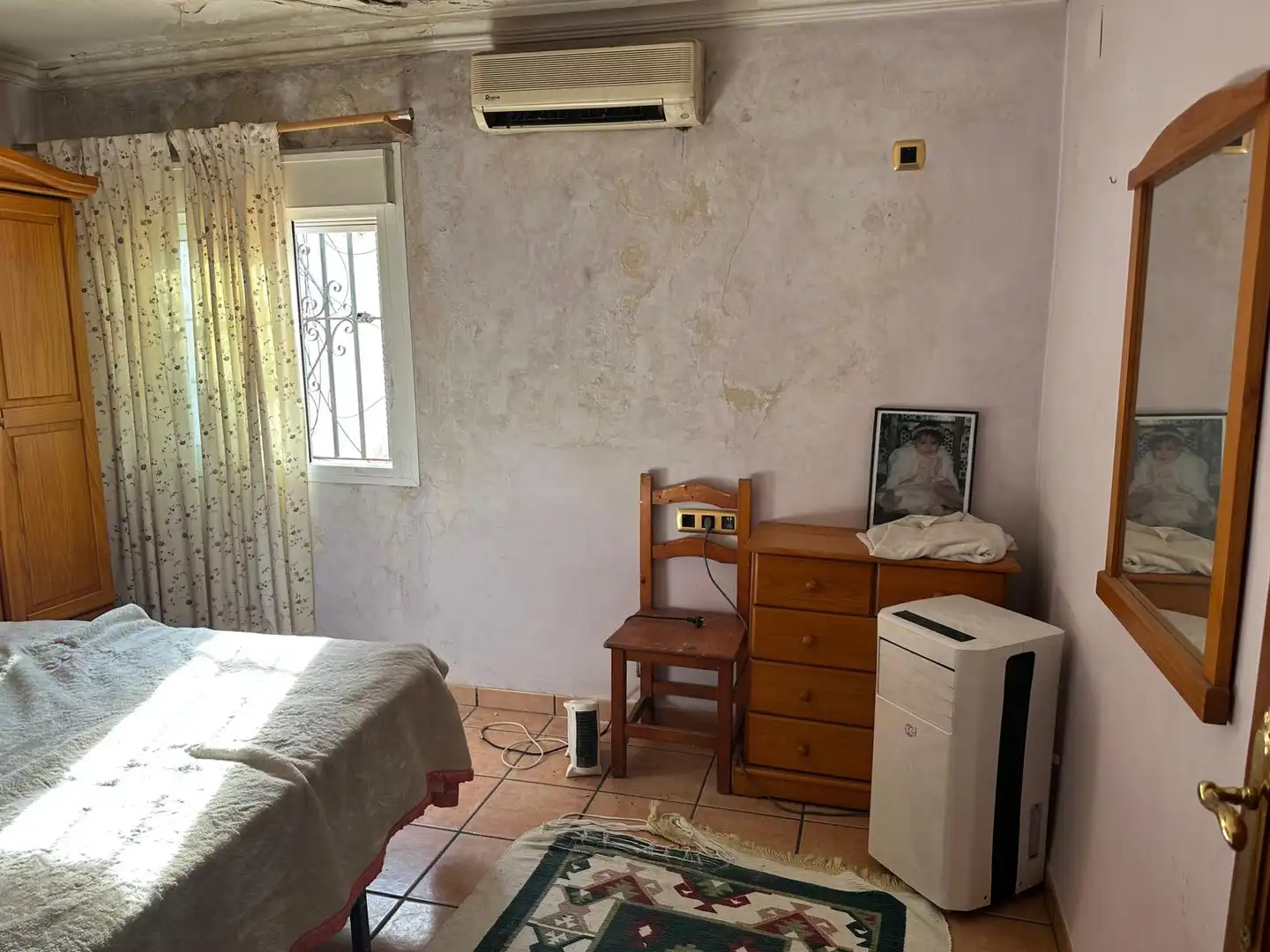 Bedroom of Houses for sale in Sevilla  with Air Conditioner