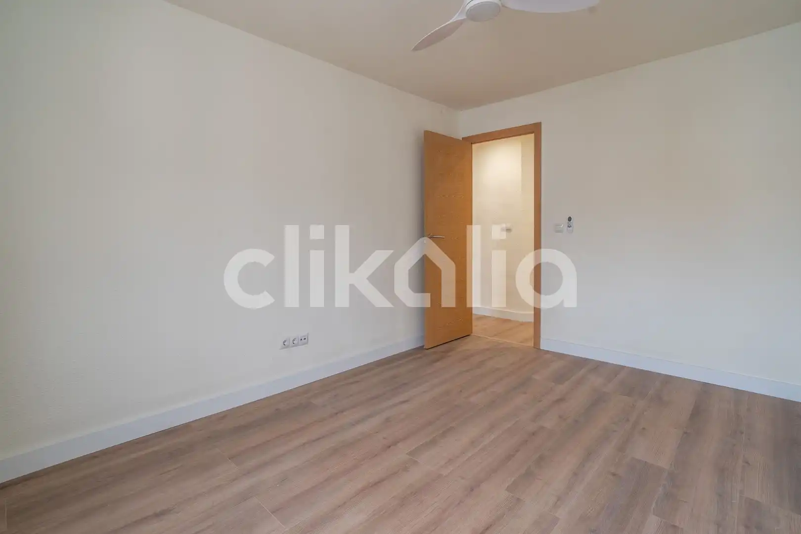 Schlafzimmer von Wohnung zur Miete in Valencia