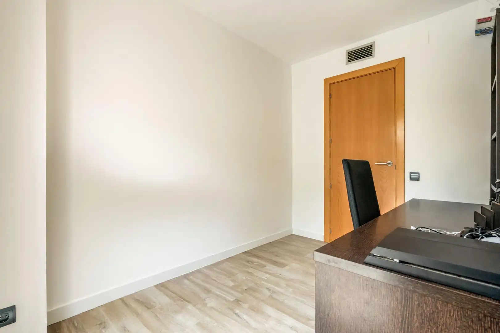 Wohnung zum Verkauf in Montcada i Reixac mit Klimaanlage, Heizung und Parkett