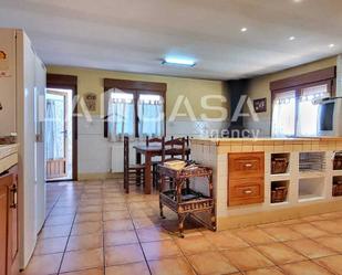 Kitchen of House or chalet for sale in Roa  with Balcony