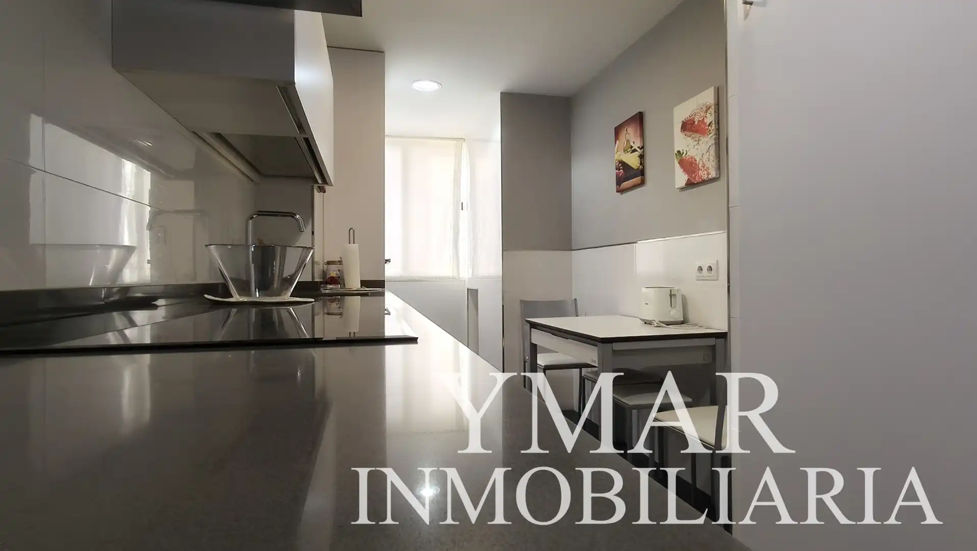 Kitchen of Flat for sale in Móstoles  with Air Conditioner, Heating and Parquet flooring