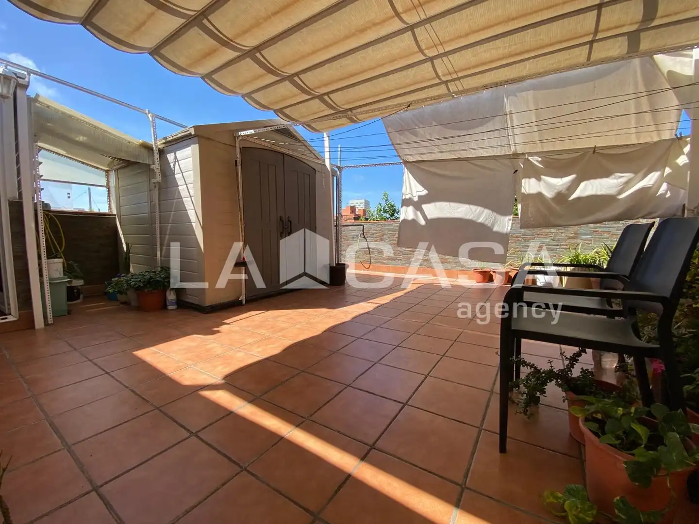 Terraza de Ático en venta en Santa Coloma de Gramenet con Calefacción y Terraza