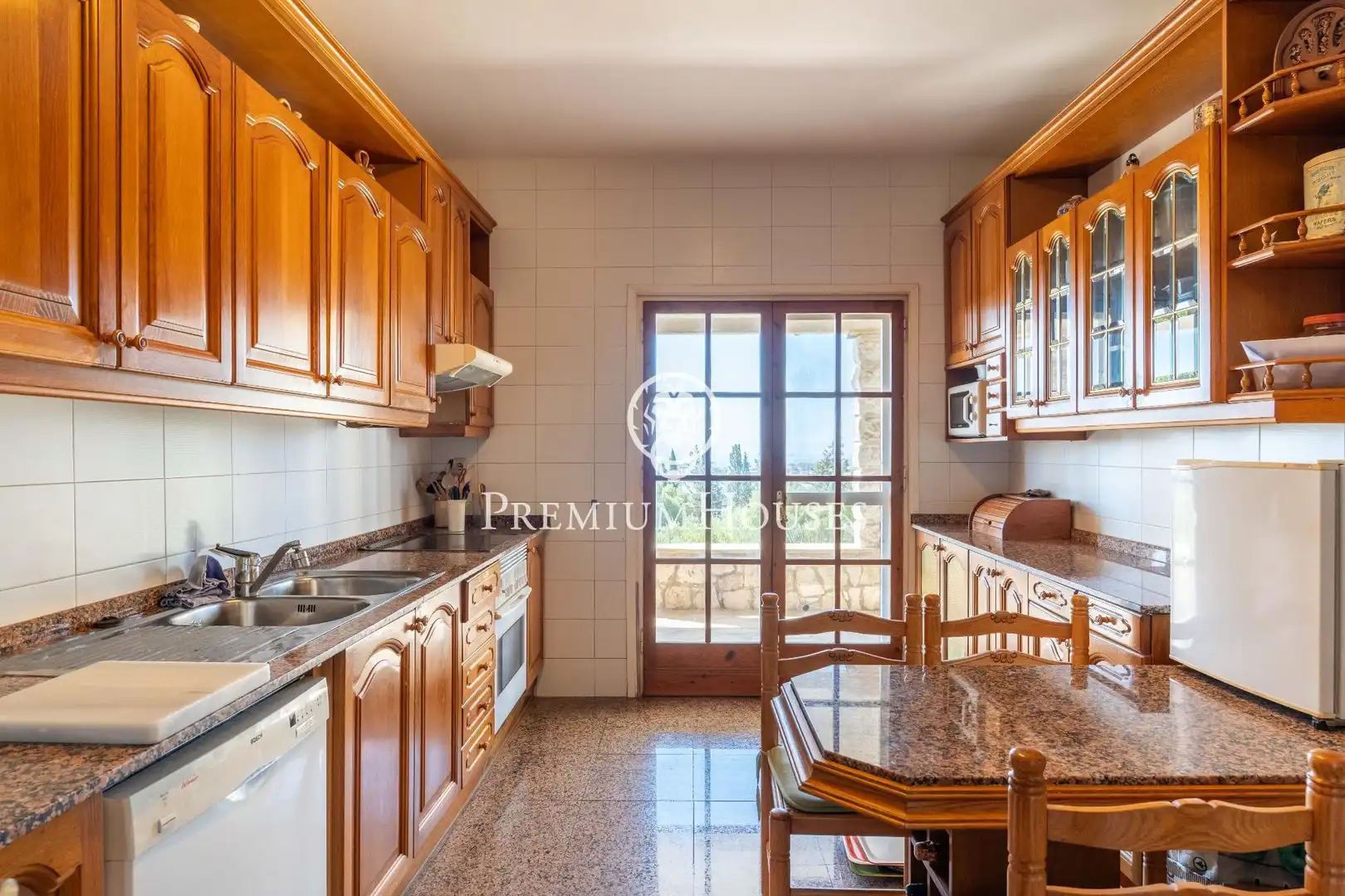 Cuina de Casa o xalet en venda en Tarragona amb Jardí privat, Terrassa i Traster