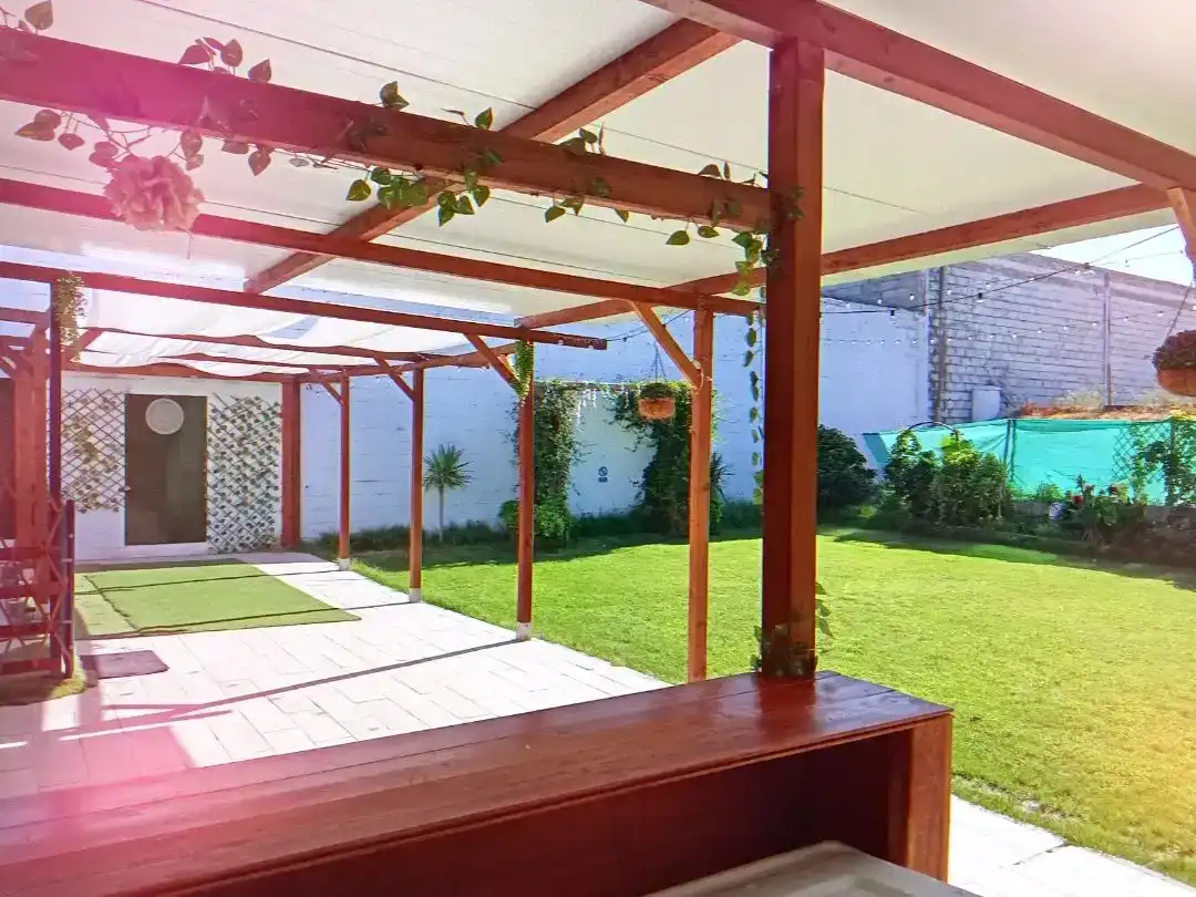 Terrassa de Pis en venda en La Rinconada amb Aire condicionat, Jardí privat i Piscina