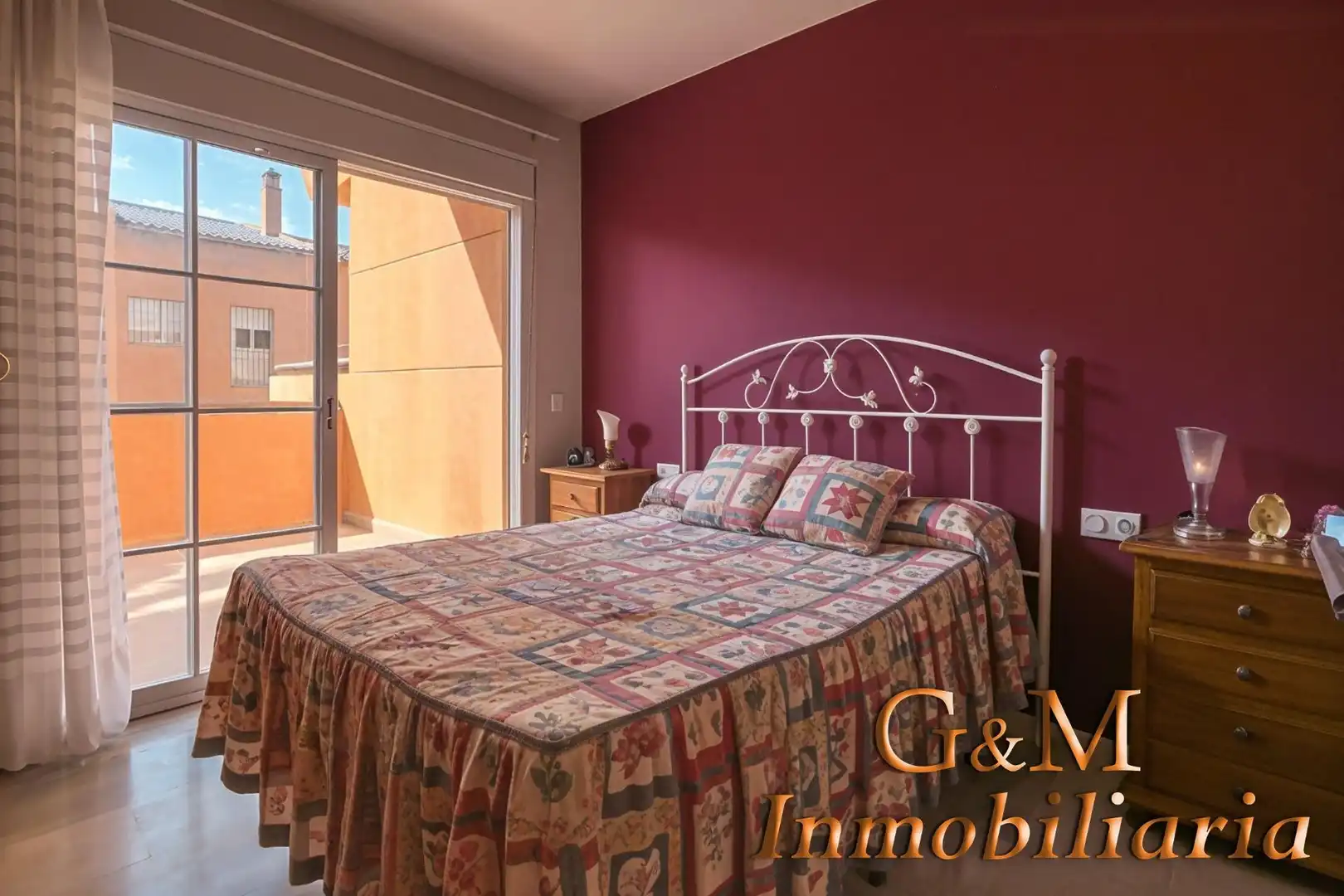 Dormitori de Casa adosada en venda en Benalmádena amb Terrassa, Traster i Piscina comunitària