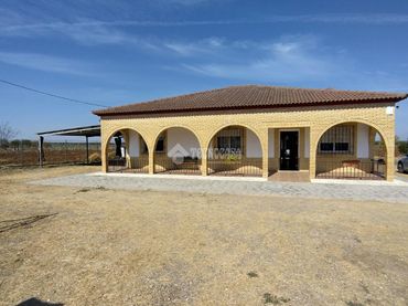 Casa rustica in vendita a La Carlota