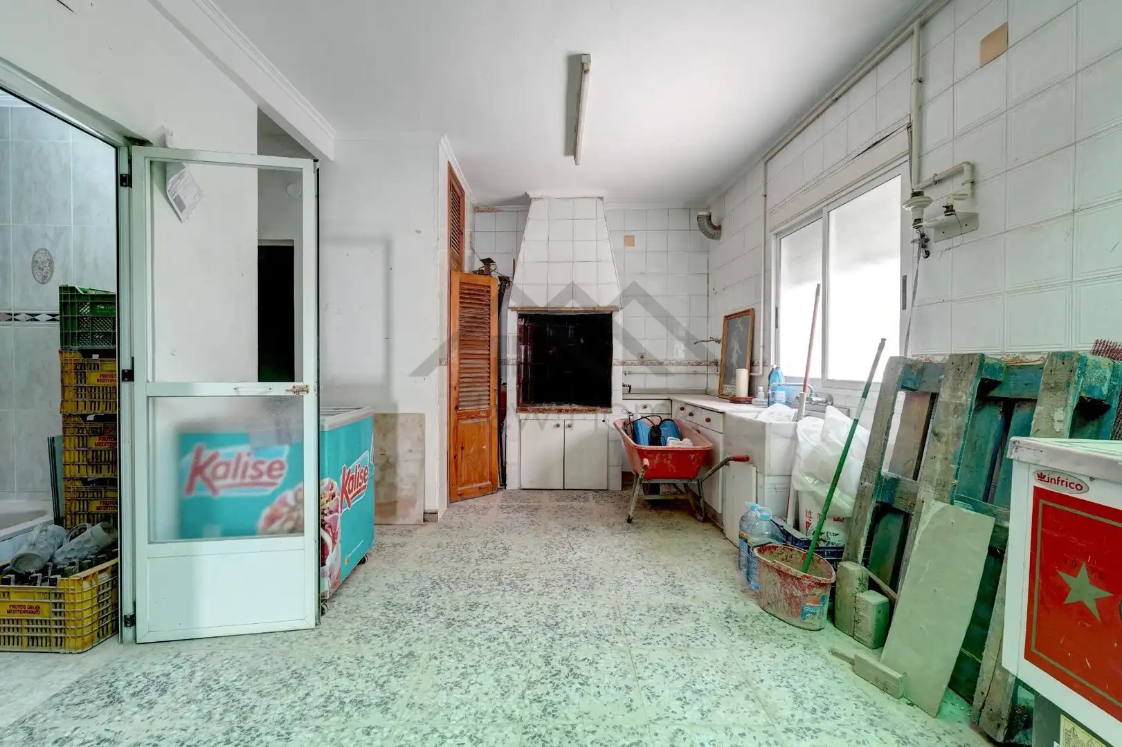 Cocina de Finca rústica en venta en La Pobla de Vallbona con Terraza y Balcón