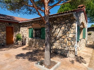 Villa con piscina in vendita a Calle Circular I