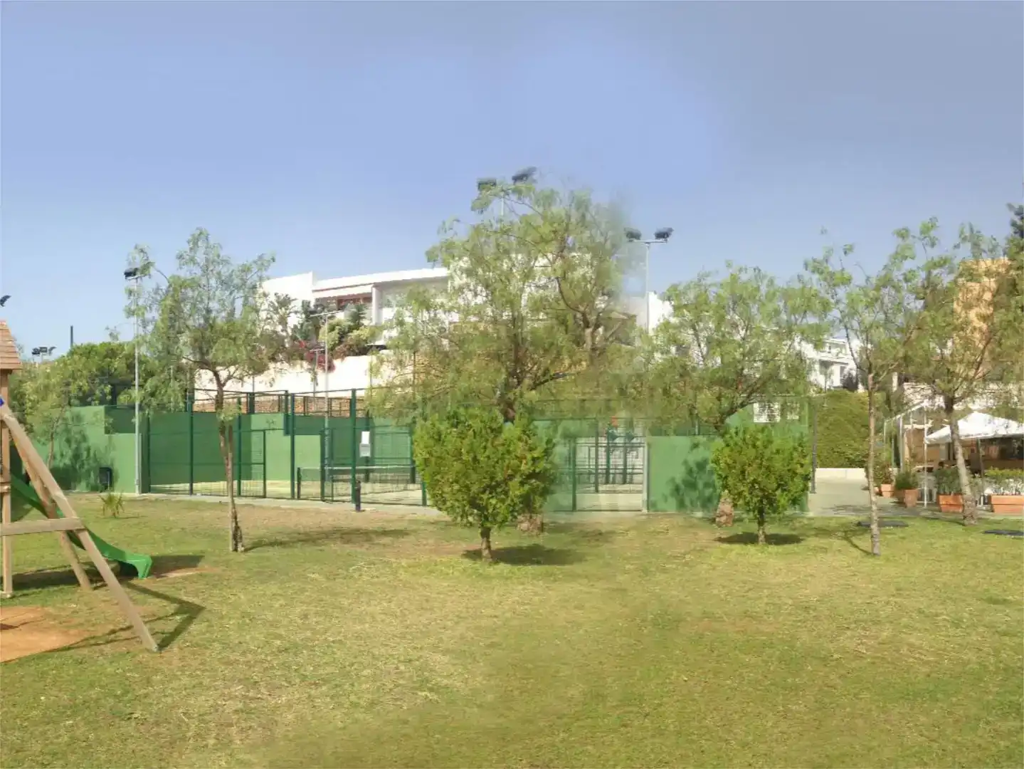 Jardín de Piso en venta en Islantilla con Aire acondicionado, Piscina y Balcón