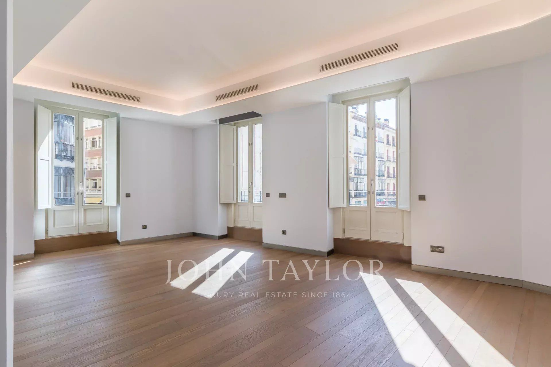 Sala de estar de Piso en venta en  Madrid Capital con Aire acondicionado, Calefacción y Trastero