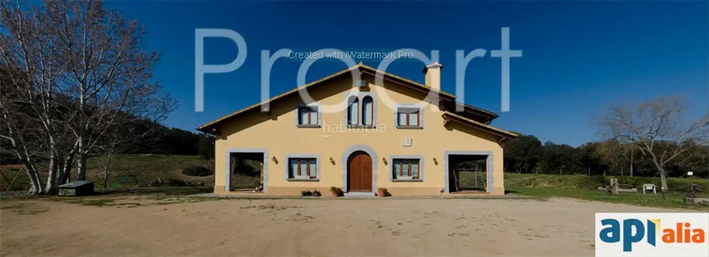 Country homes for sale in Masia Cal Sagristà Polígon 5 Parcel·la 129, Llinars del Vallès