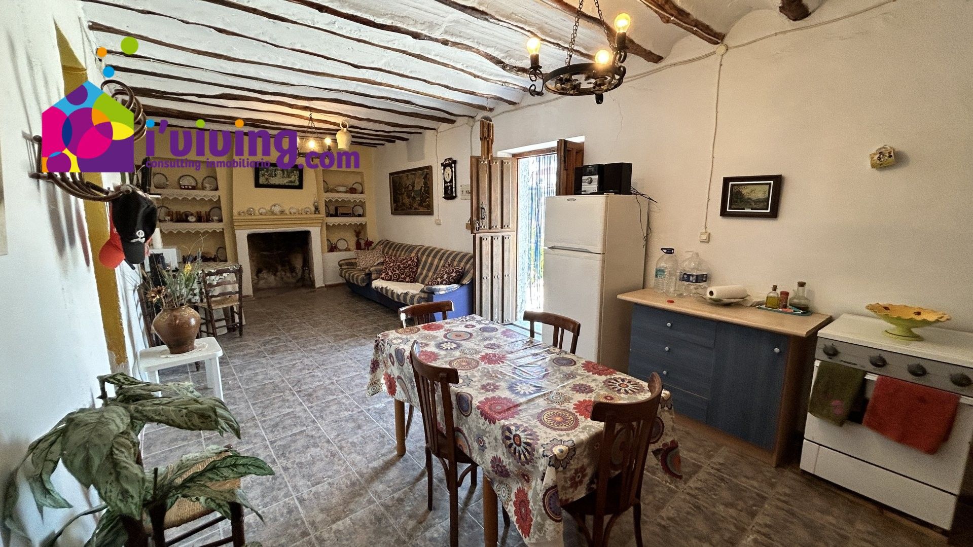 Country house to rent in Cantoria