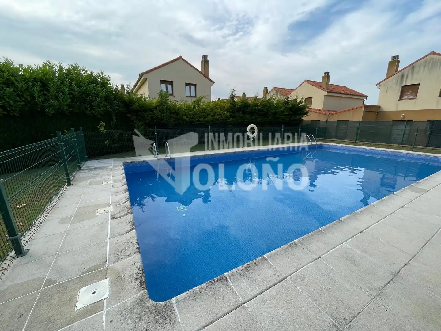 Piscina de Casa o chalet en venta en Leiva con Calefacción, Jardín privado y Parquet