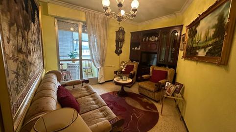 Foto 2 de Pis en venda a Ventiun, Ourense Capital