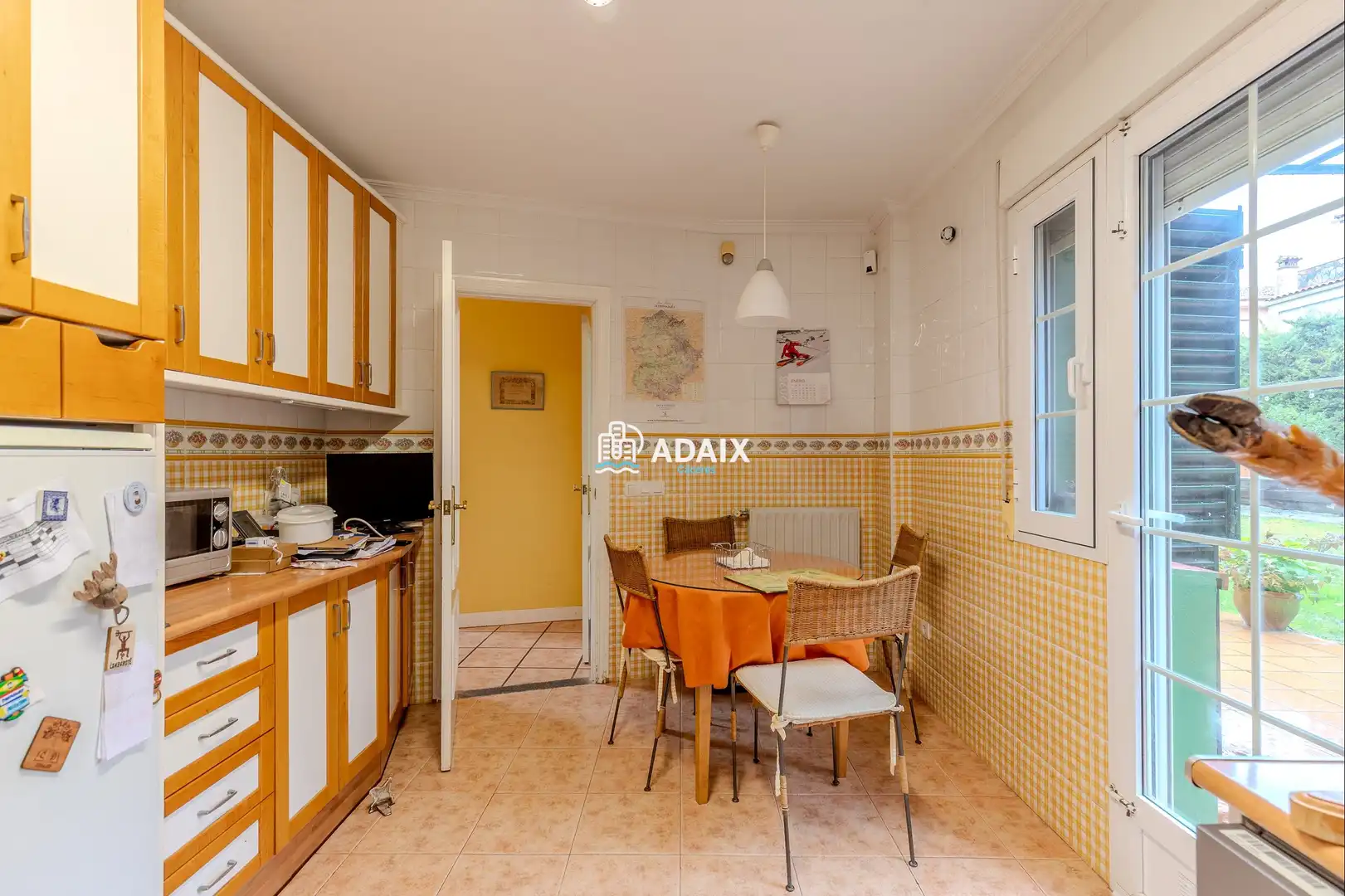 Cuina de Casa o xalet en venda en Cáceres amb Aire condicionat, Calefacció i Terrassa