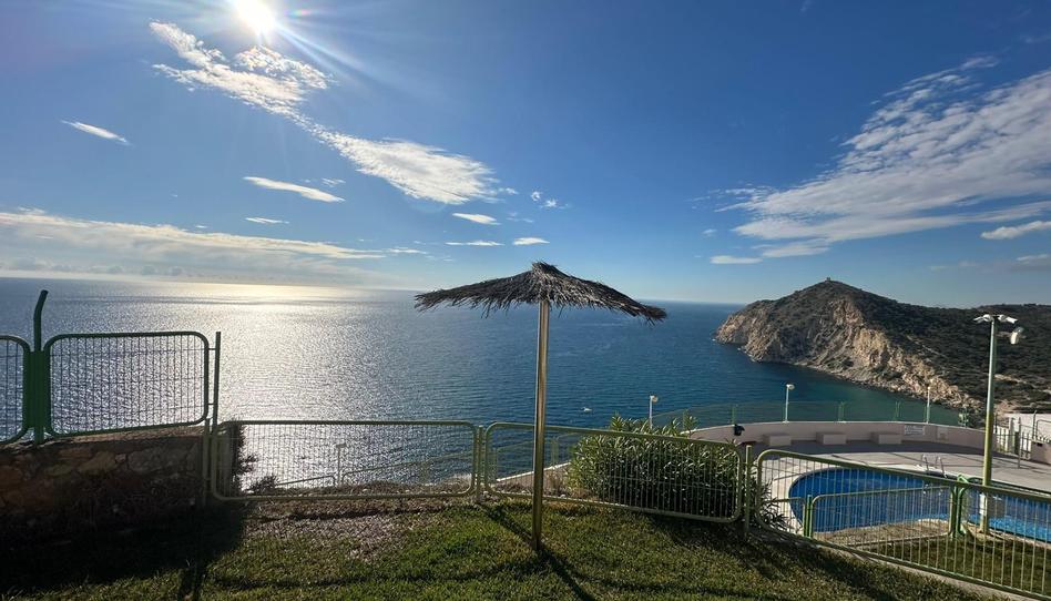 Foto 1 de Casa adosada en venda a Playa Poniente, Alicante