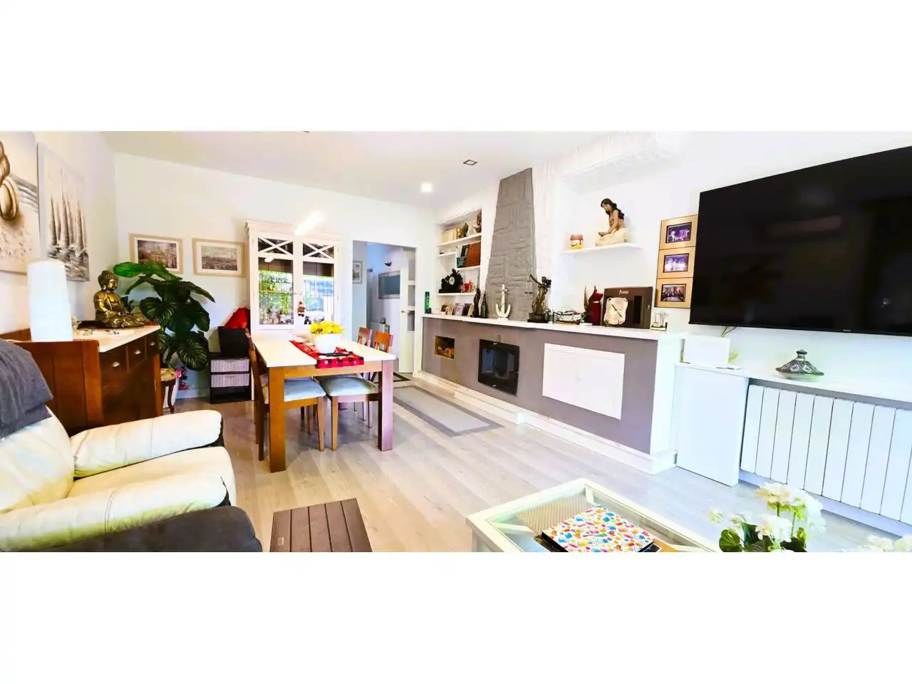 Sala d'estar de Casa o xalet en venda en Torredembarra amb Aire condicionat, Calefacció i Jardí privat
