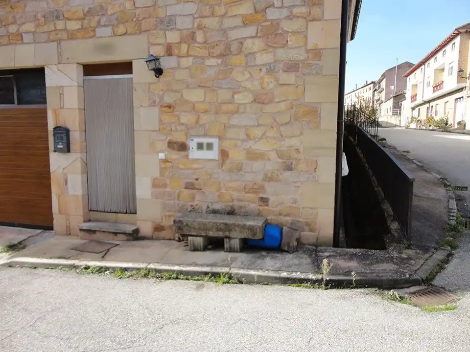 Vista exterior de Casa o xalet en venda en Palacios de la Sierra amb Calefacció