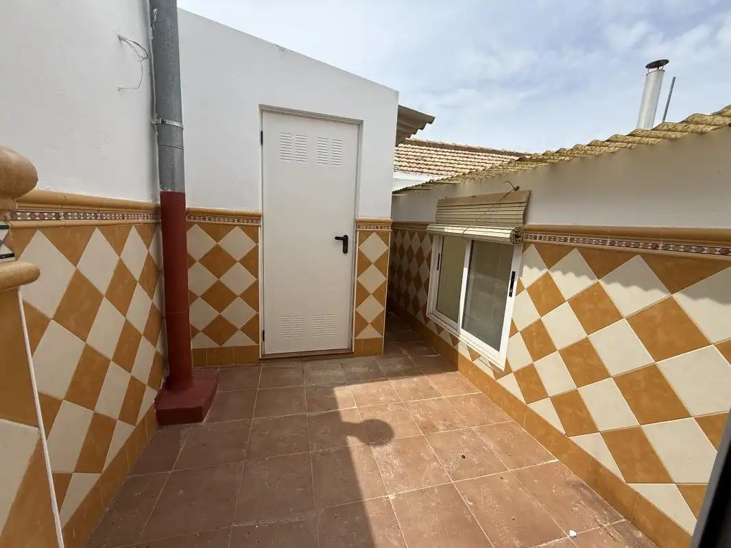 Terrassa de Casa adosada en venda en Algueña amb Aire condicionat, Calefacció i Terrassa