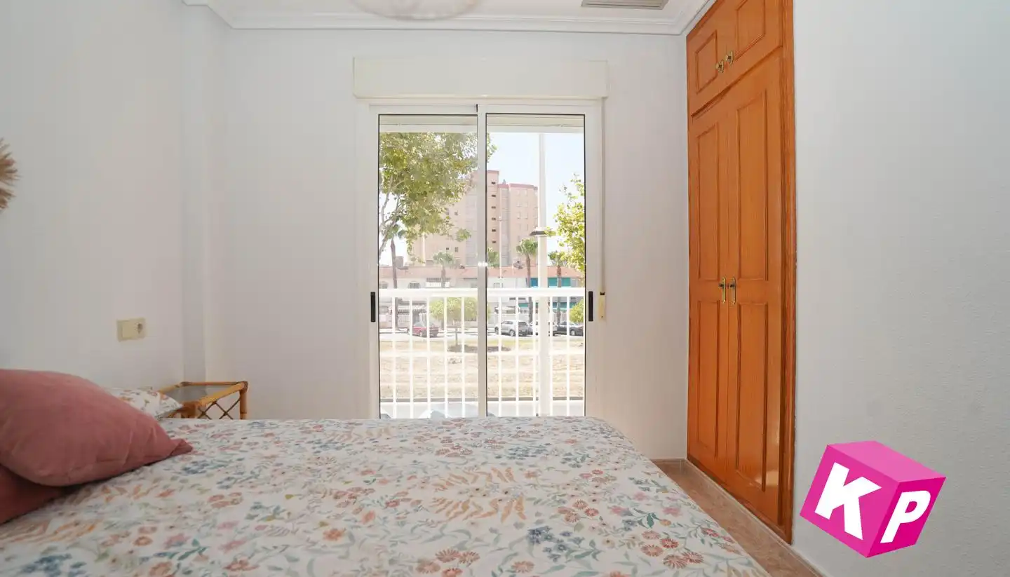 Dormitori de Casa o xalet en venda en Santa Pola amb Aire condicionat, Terrassa i Piscina